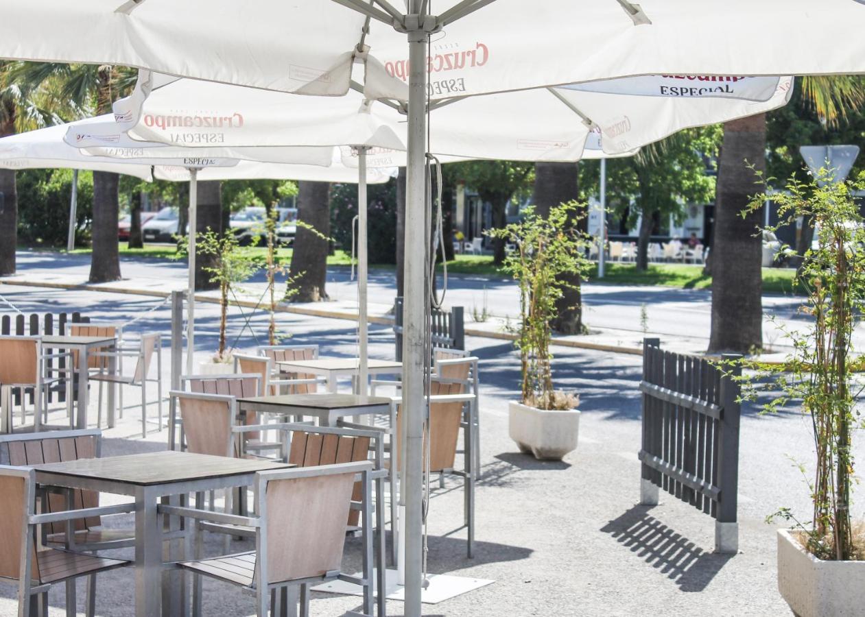 Hotel Restaurante Via Sevilla - Cadiz By Ma 22 Puntos El Cuervo  外观 照片